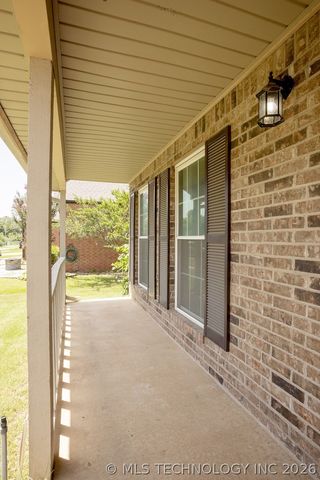 904 N Hemlock Avenue, Broken Arrow, OK 74012