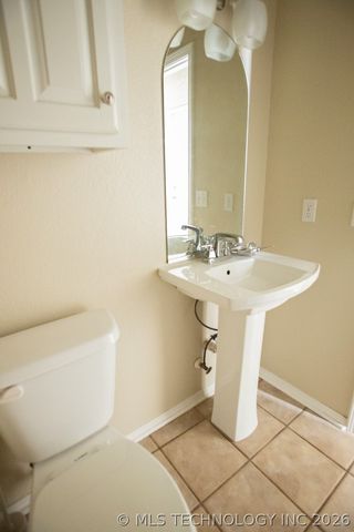 904 N Hemlock Avenue, Broken Arrow, OK 74012