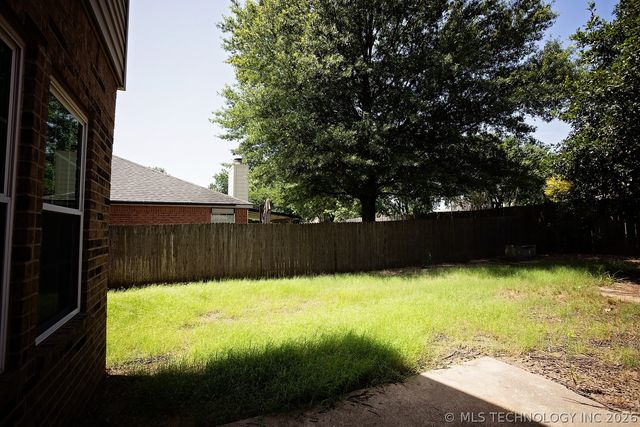 904 N Hemlock Avenue, Broken Arrow, OK 74012