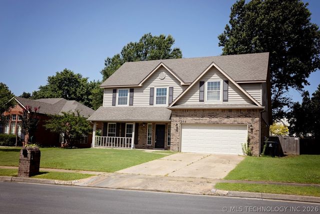 904 N Hemlock Avenue, Broken Arrow, OK 74012