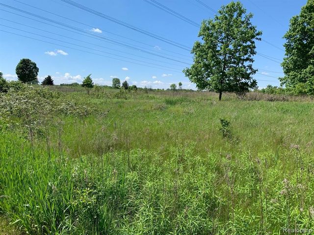 6157 High Valley Drive, White Lake, MI 48383