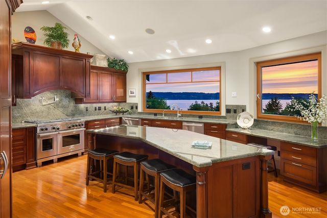 1443 Scurlock Lane, Mukilteo, WA 98275