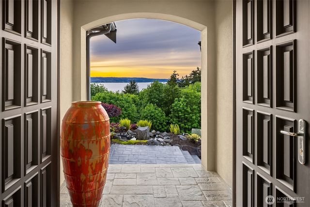 1443 Scurlock Lane, Mukilteo, WA 98275