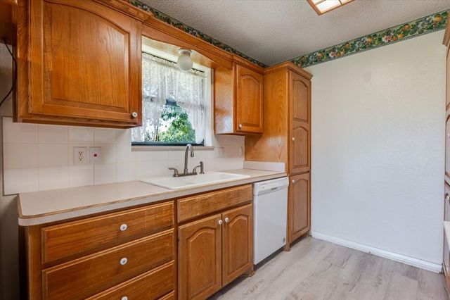 601 Deer Pond Drive, Willow Park, TX 76087
