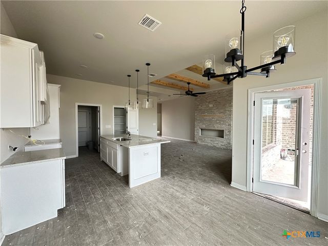 8824 Glade Drive, Temple, TX 76502