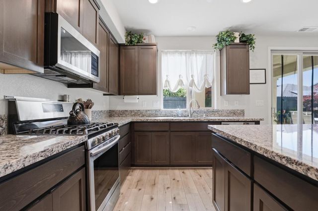 5567 Harcrest Dr, Marysville, CA 95901