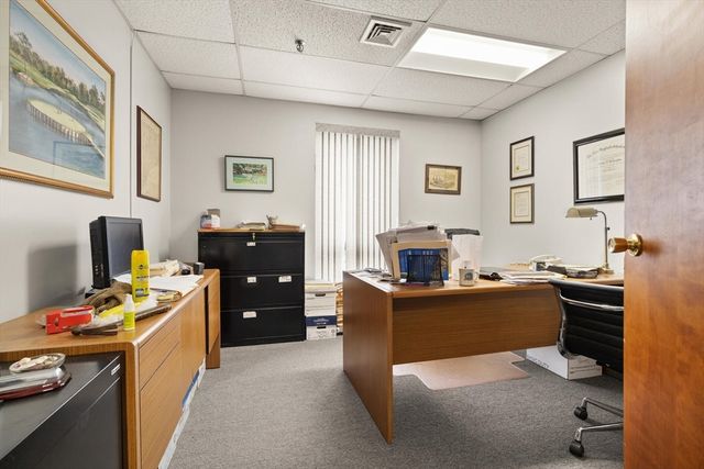 36 Commerce Way, Woburn, MA 01801