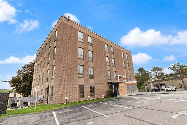 36 Commerce Way, Woburn, MA 01801