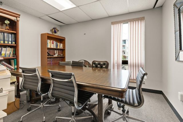 36 Commerce Way, Woburn, MA 01801