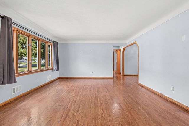 3786 Howard Avenue, White Bear Lake, MN 55110