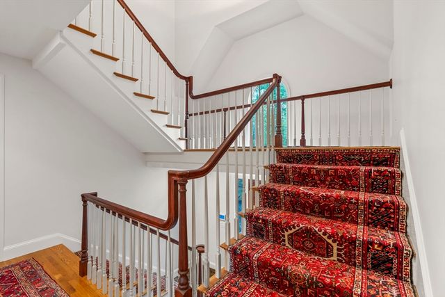 10 Heritage Ln, Cohasset, MA 02025