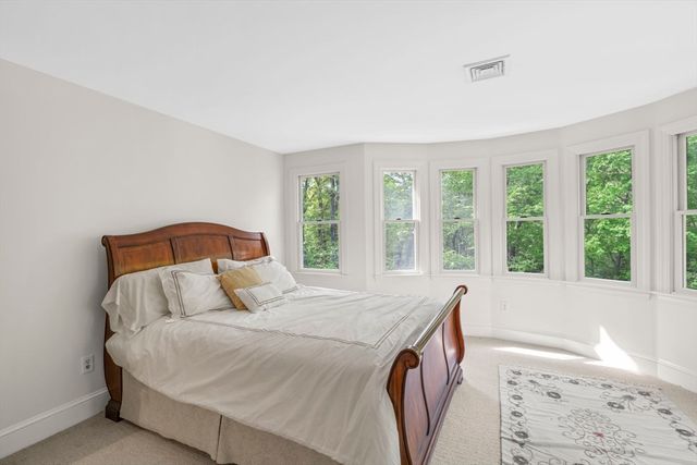 10 Heritage Ln, Cohasset, MA 02025
