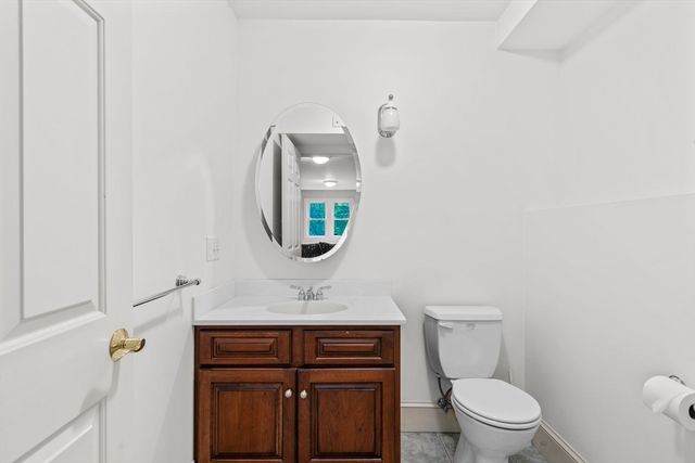 10 Heritage Ln, Cohasset, MA 02025