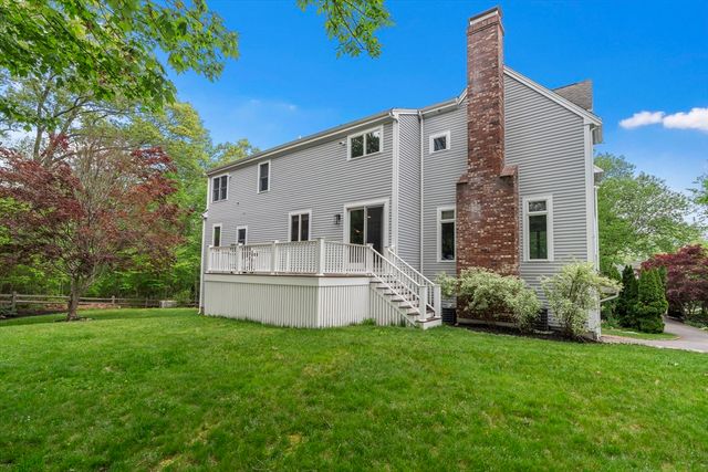 10 Heritage Ln, Cohasset, MA 02025