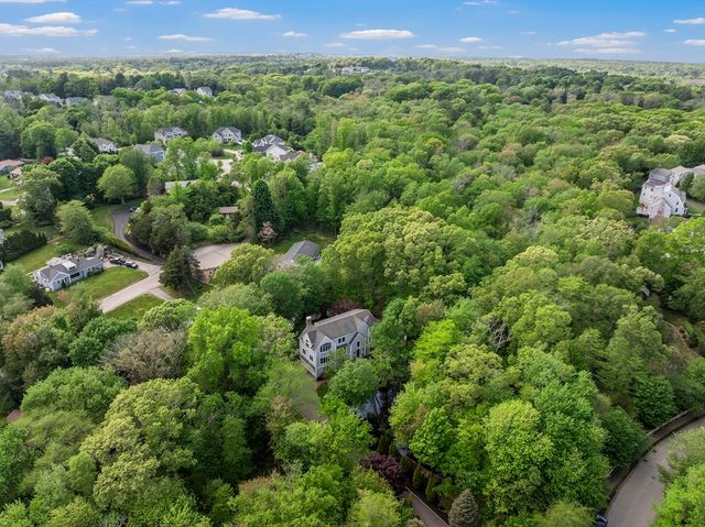 10 Heritage Ln, Cohasset, MA 02025