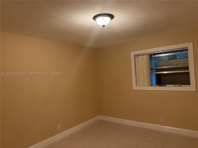 311-315 NW 57th St 311, Oakland Park, FL 33309