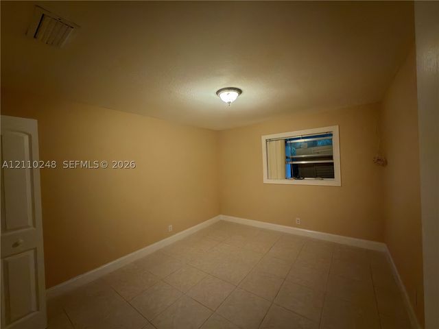 311-315 NW 57th St 311, Oakland Park, FL 33309