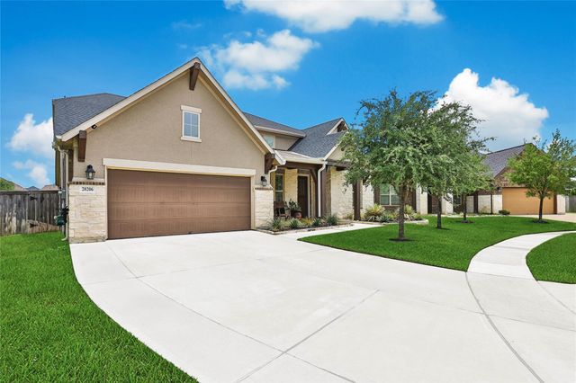 20206 Mahogany Bay Lane, Tomball, TX 77377