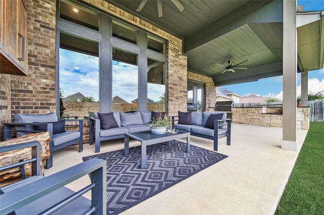 20206 Mahogany Bay Lane, Tomball, TX 77377
