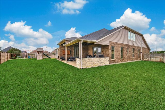 20206 Mahogany Bay Lane, Tomball, TX 77377
