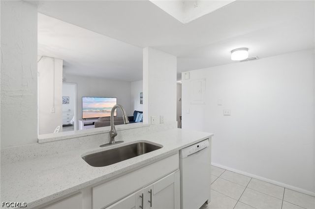 13240 White Marsh LN 8, Fort Myers, FL 33912