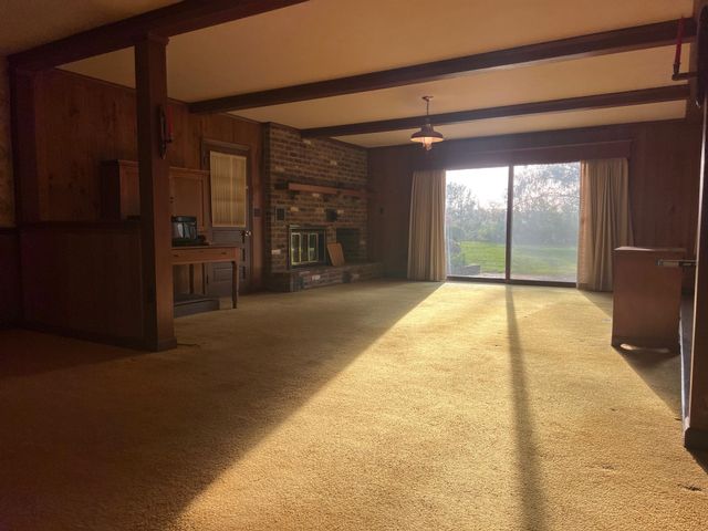 812 HILLCREST DR, Staunton, VA 24401