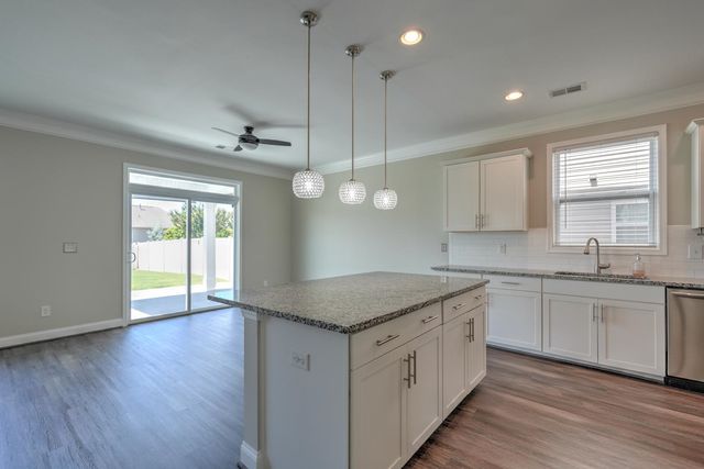 665 Highgarden Lane, Boiling Springs, SC 29316