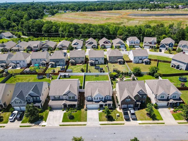 665 Highgarden Lane, Boiling Springs, SC 29316