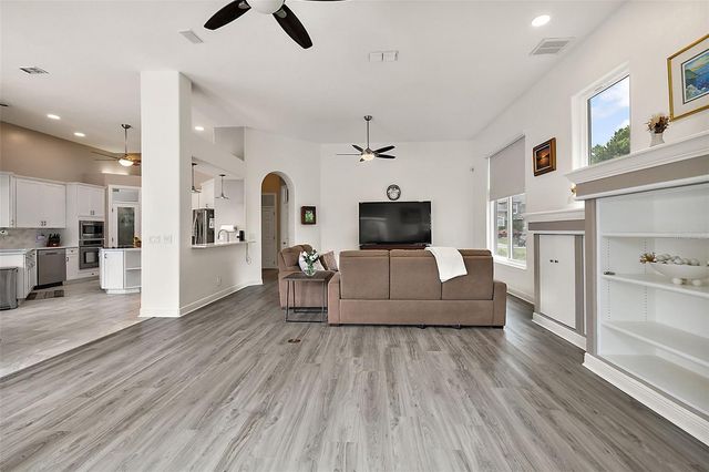 9537 CASTLEFORD POINT, Orlando, FL 32836