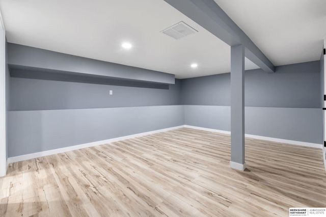 3317 N 39th Street, Omaha, NE 68111