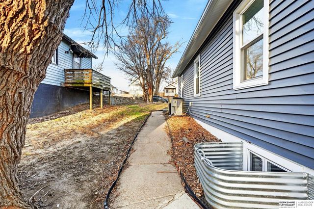 3317 N 39th Street, Omaha, NE 68111