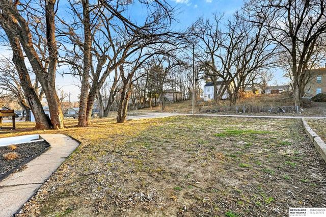 3317 N 39th Street, Omaha, NE 68111