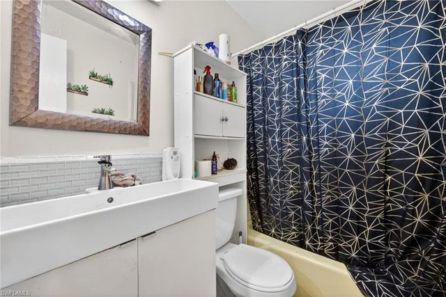 208 Norwich AVE, Lehigh Acres, FL 33936