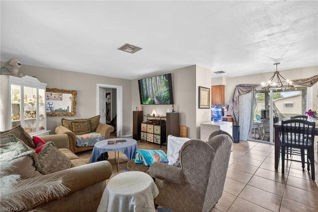 208 Norwich AVE, Lehigh Acres, FL 33936