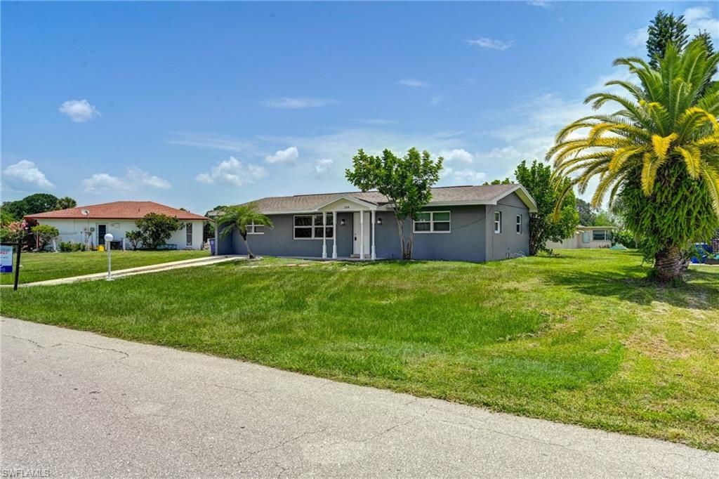 208 Norwich AVE, LEHIGH ACRES, FL 33936 — photo 2