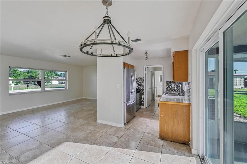 208 Norwich AVE, LEHIGH ACRES, FL 33936 — photo 4