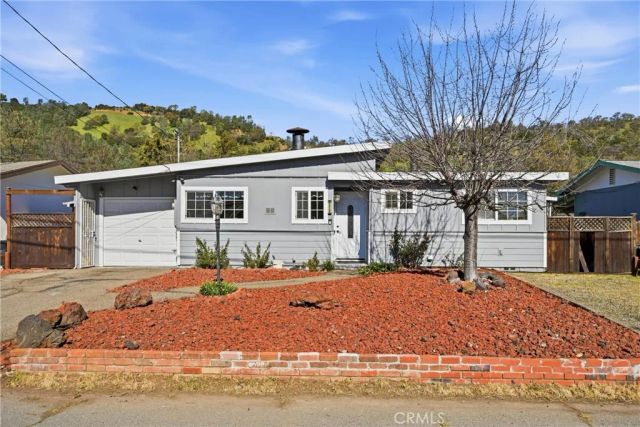 12762 Shoreview Drive, Clearlake Oaks, CA 95423