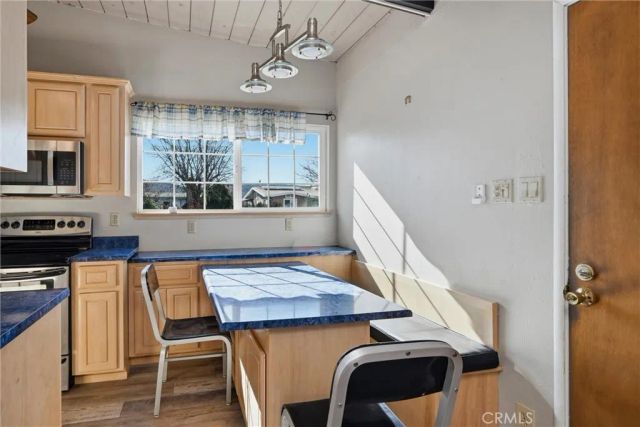 12762 Shoreview Drive, Clearlake Oaks, CA 95423