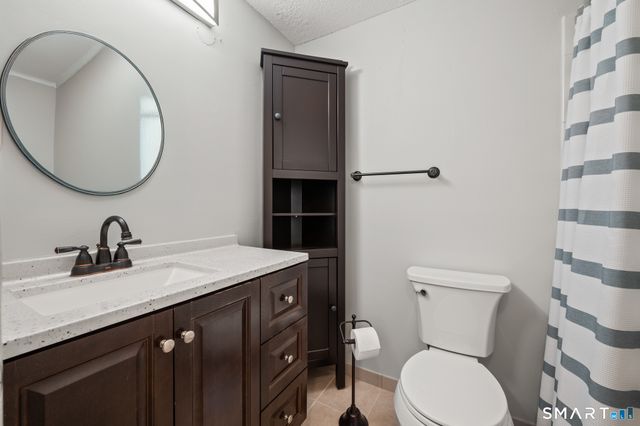 18 Dutton Place Way 18, Glastonbury, CT 06033