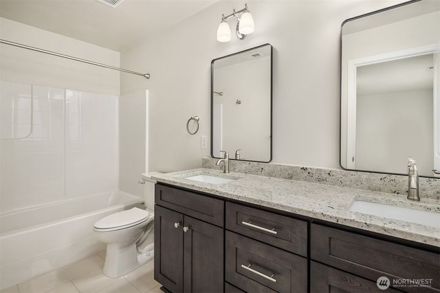 2112 SW 103rd Place, Seattle, WA 98146