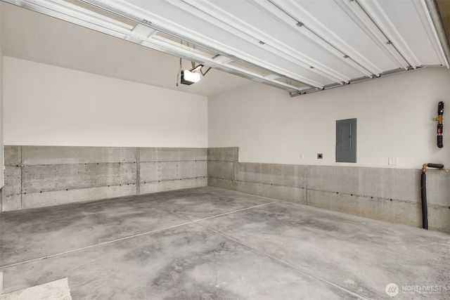 2112 SW 103rd Place, Seattle, WA 98146