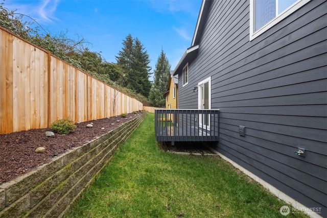 2112 SW 103rd Place, Seattle, WA 98146