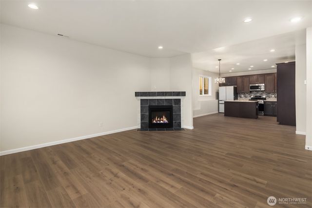 2112 SW 103rd Place, Seattle, WA 98146