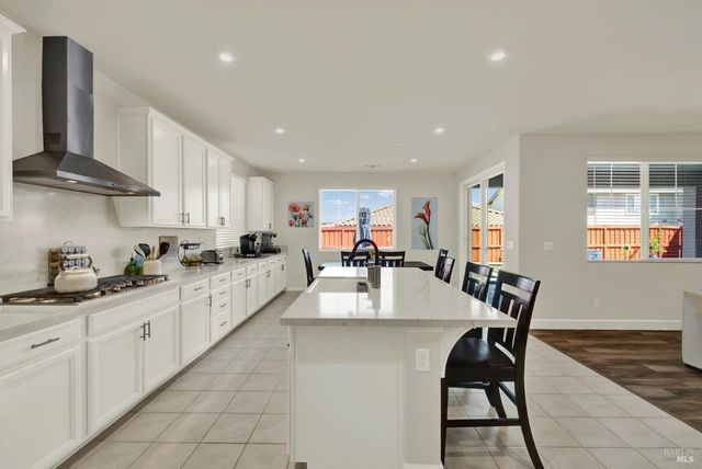 707 Blake Rd, Vacaville, CA 95687