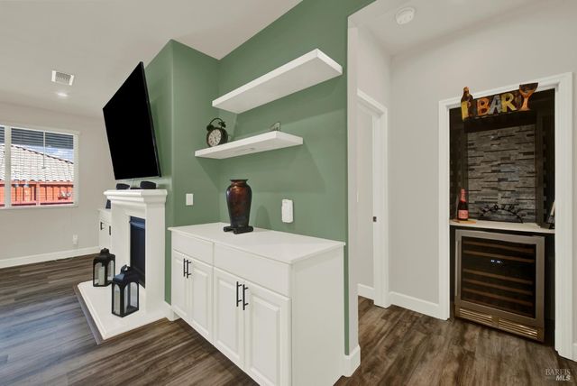 707 Blake Rd, Vacaville, CA 95687