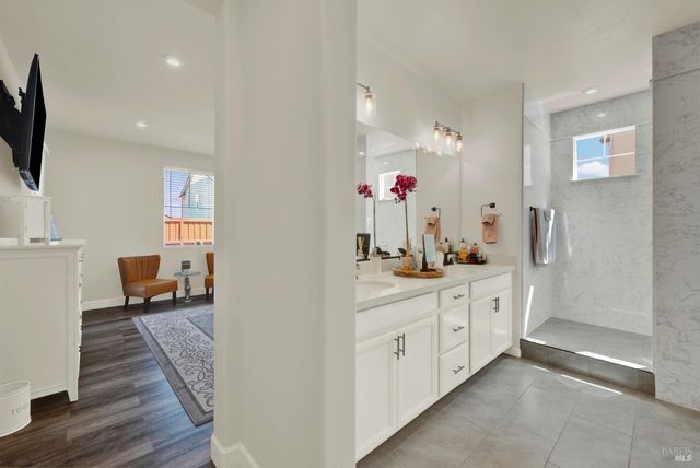 707 Blake Rd, Vacaville, CA 95687