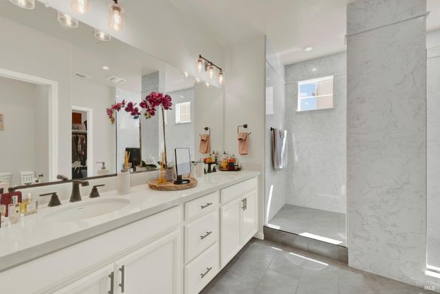 707 Blake Rd, Vacaville, CA 95687