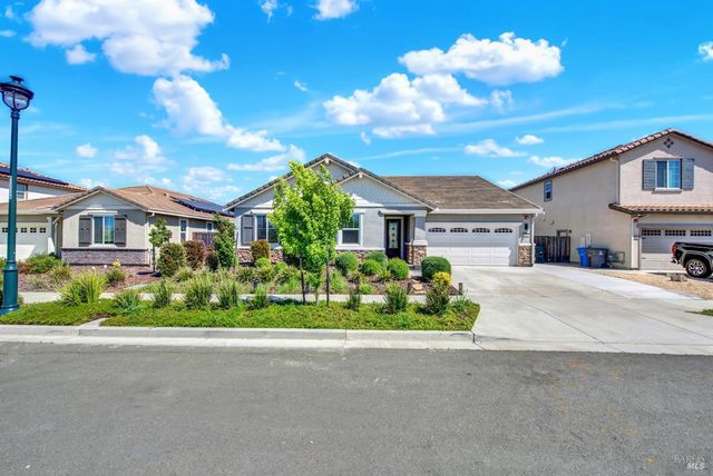 707 Blake Rd, Vacaville, CA 95687