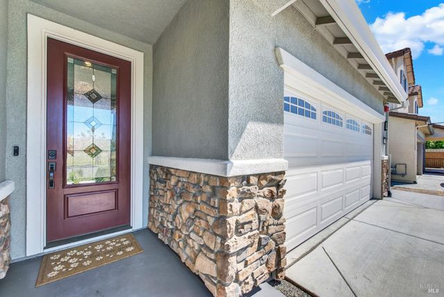 707 Blake Rd, Vacaville, CA 95687