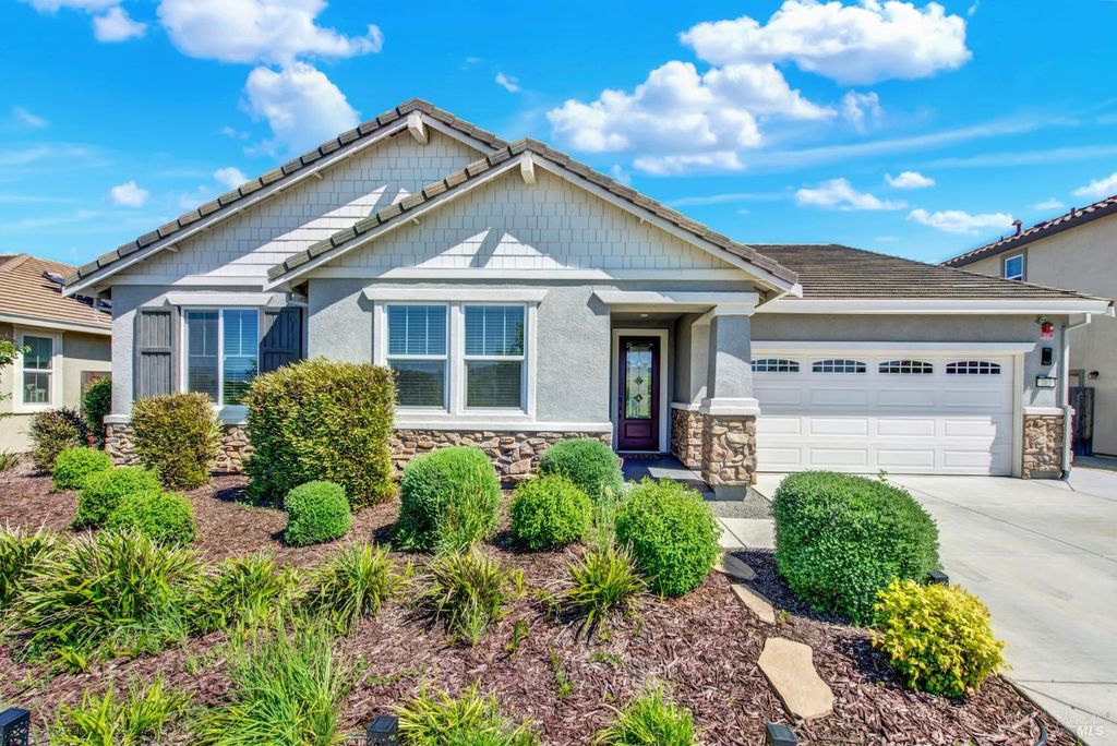 707 Blake Rd, Vacaville, CA 95687